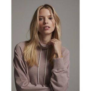 Varley atlas sweater